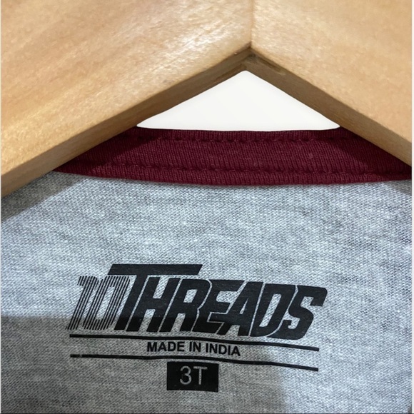 10 Threads Dinosaur top - Picture 3 of 5